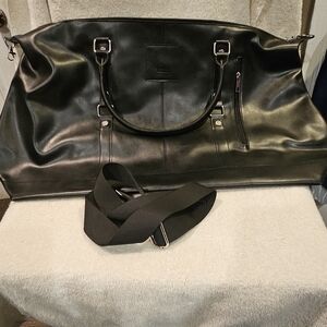 LOULU TRAVEL DUFFLE BAG